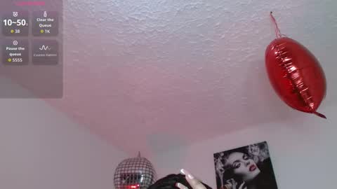 samara_wish online show from November 22, 2025, 1:32 pm