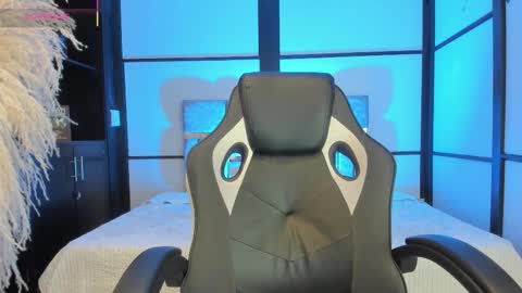 Snapshot of samaraanders chatting on January 15, 2026, 4:50 am Samara online show from January 15, 2026, 4:50 am