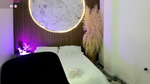 Snapshot of samaraanders chatting on February 6, 2026, 5:45 am Samara online show from February 6, 2026, 5:45 am