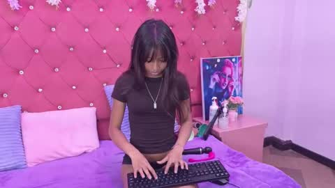 samaraprice11 online show from October 6, 2025, 12:35 pm