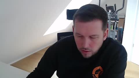 Snapshot of samariterbw chatting on February 27, 2025, 10:15 am TopBoy online show from February 27, 2025, 10:15 am