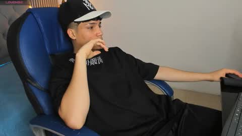 Snapshot of samblack_ chatting on February 27, 2026, 8:53 pm Sam online show from February 27, 2026, 8:53 pm