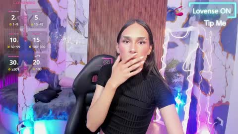 Snapshot of samcielo_tay chatting on May 13, 2026, 2:42 am sam online show from May 13, 2026, 2:42 am