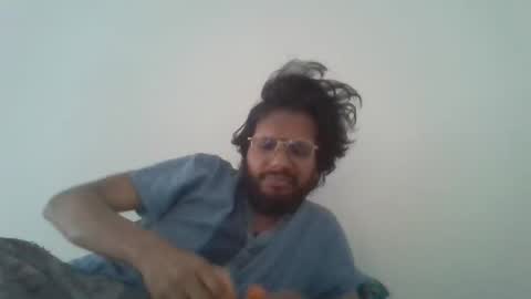 sameerator22960 online show from February 15, 2026, 11:34 pm