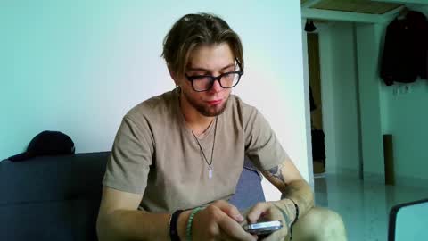 Snapshot of samgorgeous chatting on April 22, 2026, 7:00 am Fansly - Top4fans online show from April 22, 2026, 7:00 am