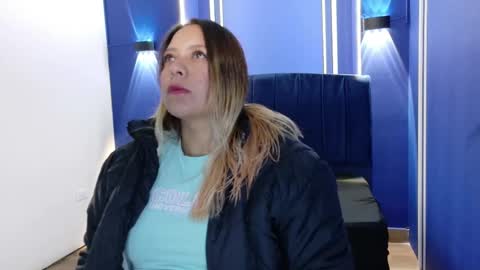 Snapshot of sami_1_8 chatting on December 15, 2025, 3:33 am Samy online show from December 15, 2025, 3:33 am