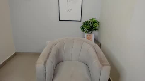 Samie Mury  online show from December 4, 2025, 3:27 am