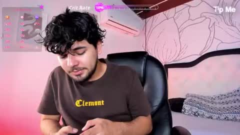 Snapshot of samir_bear chatting on June 17, 2026, 12:40 pm Samir online show from June 17, 2026, 12:40 pm