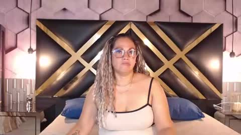 Snapshot of samira_lennox chatting on July 1, 2026, 9:58 pm SAMIRA online show from July 1, 2026, 9:58 pm