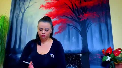     online show from October 14, 2025, 9:37 pm