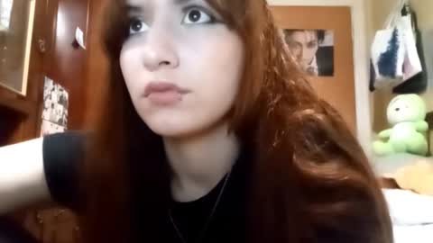 Snapshot of samiravilmont chatting on November 13, 2025, 4:50 pm Mira online show from November 13, 2025, 4:50 pm