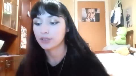 Snapshot of samiravilmont chatting on November 25, 2025, 3:56 pm Mira online show from November 25, 2025, 3:56 pm