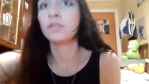 Snapshot of samiravilmont chatting on November 27, 2025, 4:31 pm Mira online show from November 27, 2025, 4:31 pm