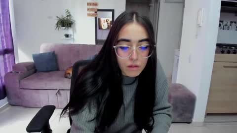 Snapshot of samismith77 chatting on April 22, 2026, 8:21 pm SARA online show from April 22, 2026, 8:21 pm