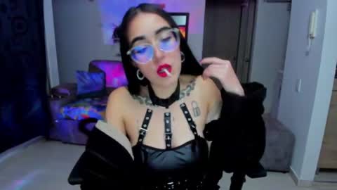 Snapshot of samismith77 chatting on July 15, 2026, 11:54 pm SARA online show from July 15, 2026, 11:54 pm