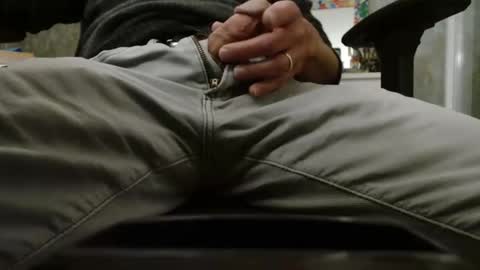 Snapshot of sammalamadingdong chatting on December 16, 2025, 10:26 pm sammalamadingdong online show from December 16, 2025, 10:26 pm