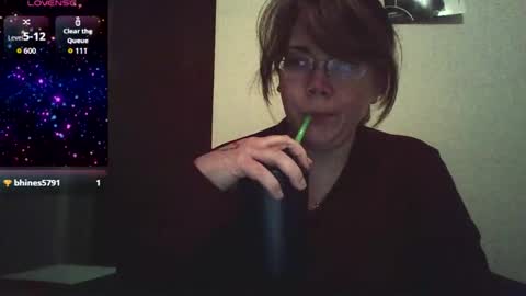 Snapshot of sammy_lyn chatting on December 15, 2025, 6:01 pm Sam online show from December 15, 2025, 6:01 pm