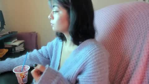   online show from September 23, 2025, 7:33 am