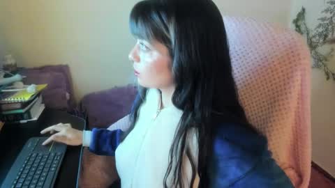   online show from October 3, 2025, 3:03 am