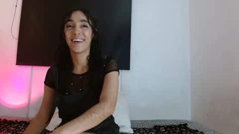 Snapshot of samntha_ferrer28 chatting on January 27, 2025, 5:25 am Samantha ferrer online show from January 27, 2025, 5:25 am