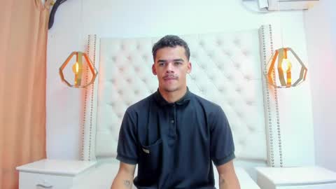 Snapshot of samuel_wyatt chatting on May 11, 2026, 12:33 pm SAMUEL online show from May 11, 2026, 12:33 pm