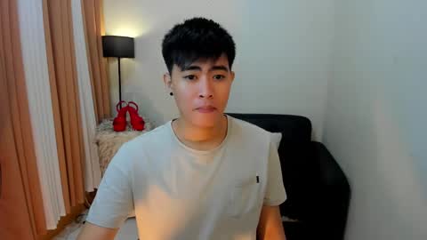 Snapshot of samuelangelo chatting on December 16, 2024, 8:31 am Sam online show from December 16, 2024, 8:31 am