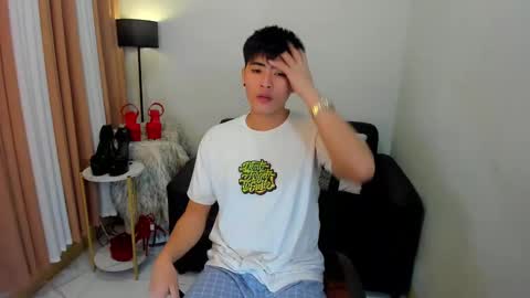 Snapshot of samuelangelo chatting on December 20, 2024, 11:00 am Sam online show from December 20, 2024, 11:00 am