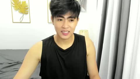 Snapshot of samuelangelo chatting on February 28, 2025, 9:36 am Sam online show from February 28, 2025, 9:36 am