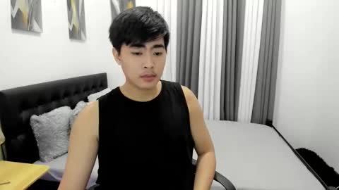 Snapshot of samuelangelo chatting on October 13, 2025, 11:05 pm Sam online show from October 13, 2025, 11:05 pm