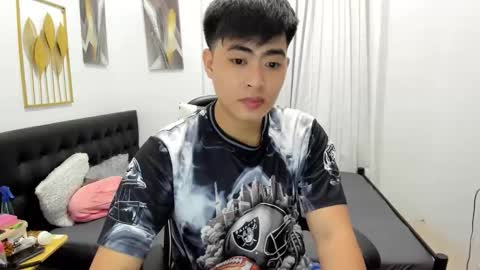 Sam online show from April 28, 2026, 3:17 pm