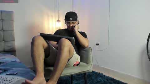 samxx_muscle online show from October 31, 2025, 3:24 pm
