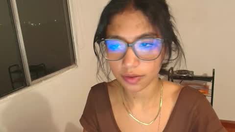 Hello I am absent due to a family calamity I will return soon-hola estoy ausente por un problema familiar volvere pronto. online show from September 16, 2025, 11:39 pm