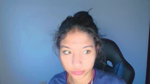 Hello I am absent due to a family calamity I will return soon-hola estoy ausente por un problema familiar volvere pronto. online show from October 22, 2025, 12:44 am
