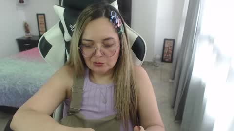 samy_vsn online show from February 6, 2025, 8:56 pm