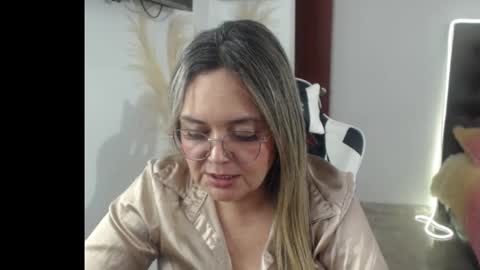 samy_vsn online show from October 25, 2025, 9:09 pm