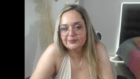 samy_vsn online show from December 15, 2025, 10:14 pm