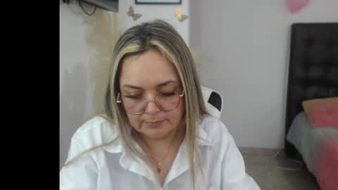 samy_vsn online show from December 16, 2025, 8:36 pm