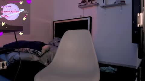 SamyHolbrook online show from December 27, 2024, 5:37 pm