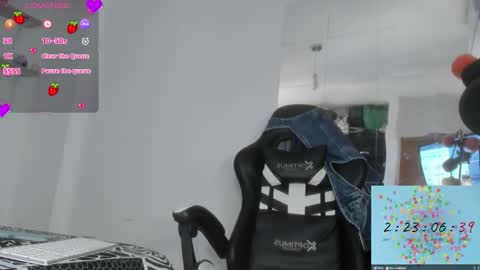 SamyHolbrook online show from November 5, 2025, 1:22 pm