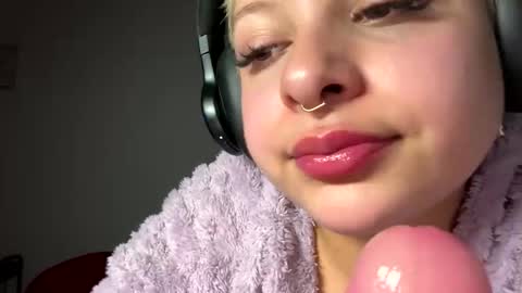 Samymoon online show from January 17, 2026, 9:51 pm