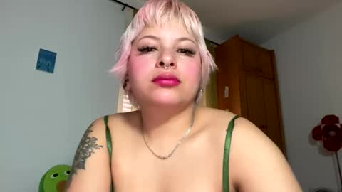 Samymoon online show from May 27, 2026, 9:39 am