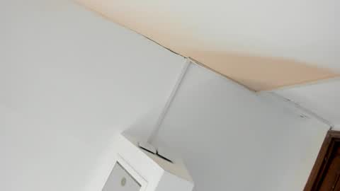 Samy  online show from November 13, 2025, 9:52 am