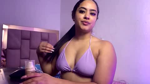 Snapshot of samyrosss6 chatting on December 17, 2025, 9:10 pm Samy online show from December 17, 2025, 9:10 pm