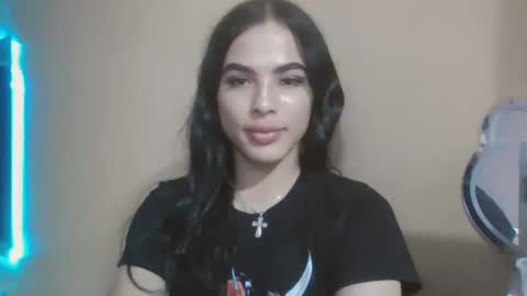 Snapshot of samys_world chatting on February 4, 2025, 1:56 am Samy Montoya online show from February 4, 2025, 1:56 am