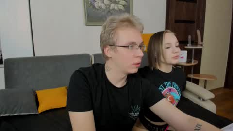 Snapshot of samyscott chatting on December 2, 2025, 6:19 am SamyScott online show from December 2, 2025, 6:19 am