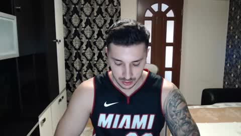 Snapshot of sanchezerik4 chatting on January 21, 2025, 6:54 am Sanchez Erik online show from January 21, 2025, 6:54 am