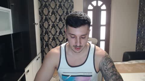 Snapshot of sanchezerik4 chatting on February 14, 2025, 1:08 pm Sanchez Erik online show from February 14, 2025, 1:08 pm