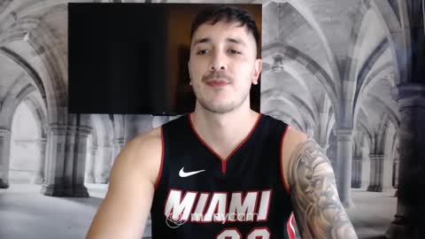 Snapshot of sanchezerik4 chatting on February 15, 2025, 6:33 am Sanchez Erik online show from February 15, 2025, 6:33 am