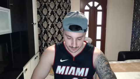 Snapshot of sanchezerik4 chatting on February 19, 2025, 8:12 am Sanchez Erik online show from February 19, 2025, 8:12 am