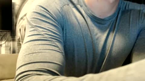 Snapshot of sanchezerik4 chatting on June 28, 2026, 10:27 pm Sanchez Erik online show from June 28, 2026, 10:27 pm